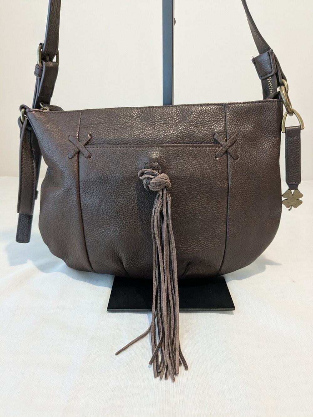Lucky Brand Brown Pebbled Crossbody Bag Tassel Zip Top Adjustable Strap Pockets